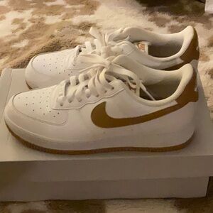 Nike Air Force 1 '07 Next Nature Sneakers flax 8.5